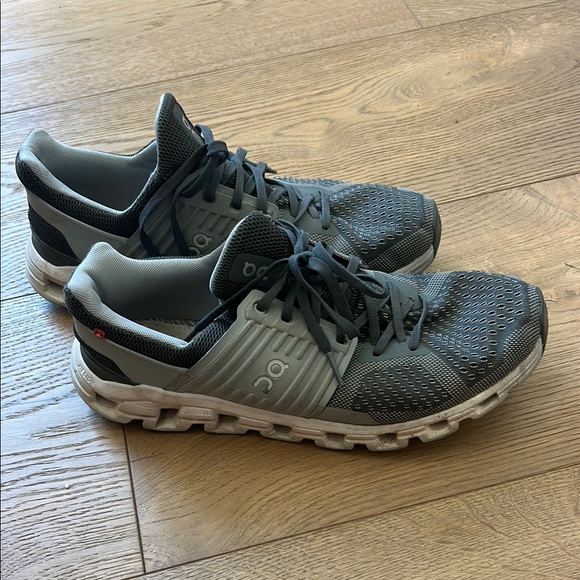 On Running Gray Athletic Shoes - Picture 1 of 3